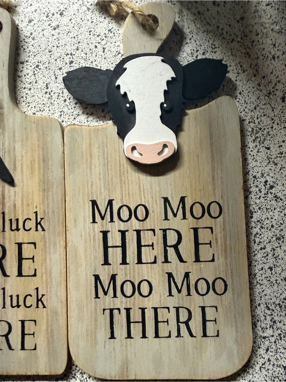Rustic Pig Wall Hanging - Pink Pig Head ‘Oink Oink’ Sign